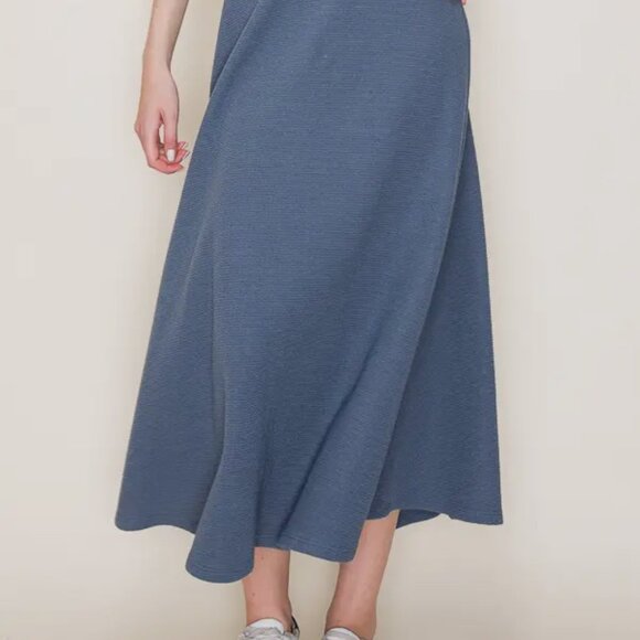 Tres Bien Cloudy Knit maxi skirt Denim blue color (S,M,L) - Picture 7 of 7